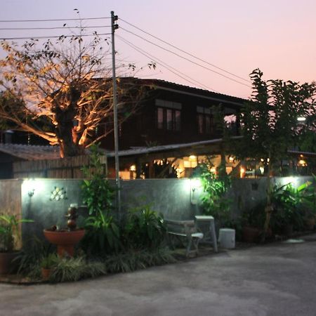 Sole & Luna Restaurant And Homestay Chiang Mai Exterior photo