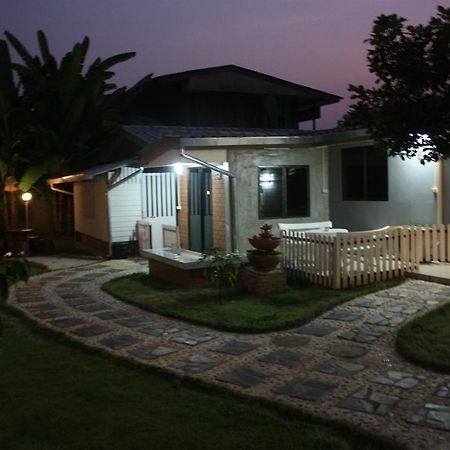 Sole & Luna Restaurant And Homestay Chiang Mai Exterior photo