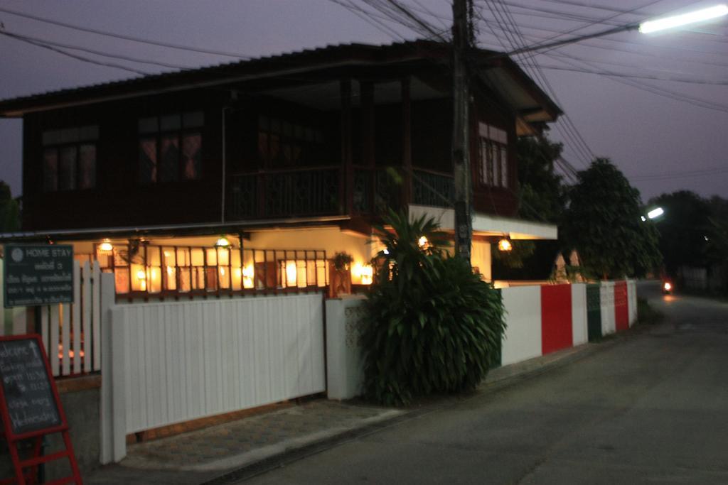 Sole & Luna Restaurant And Homestay Chiang Mai Exterior photo